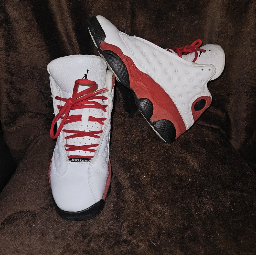Size 5 (GS) - Jordan 13 Retro 2017 Mid Chicago